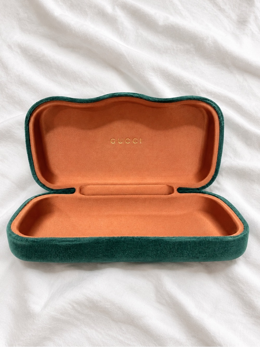 Gucci Velvet Eyewear Case in Green Exterior and Orange Interior